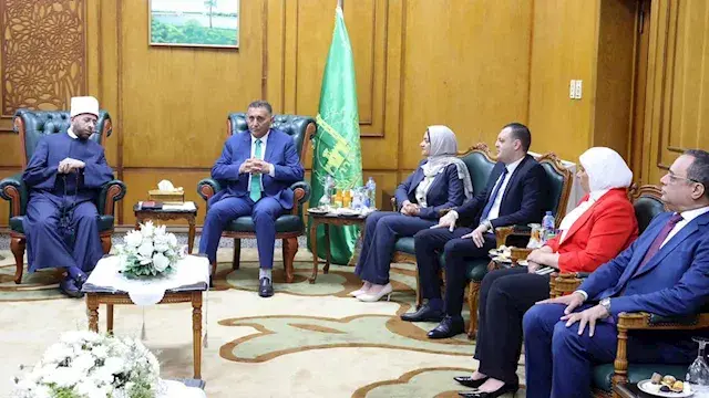 صلاة جمعة وافتتاح مجمع إسلامي....