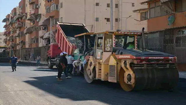 من الطرق للمناطق السكنية.. 4 م...