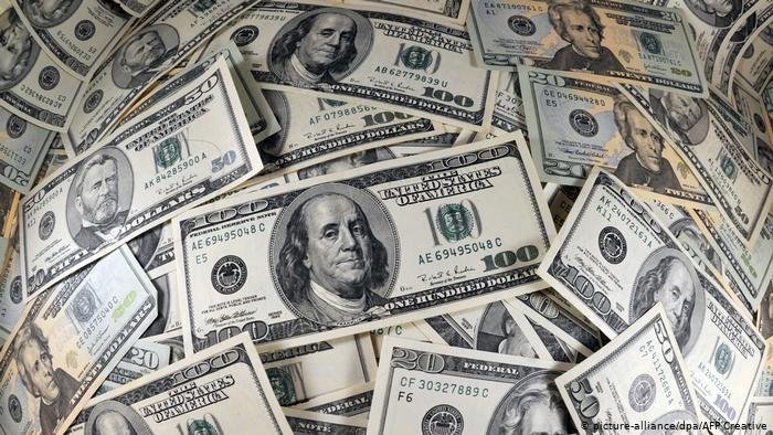 الاثنين 19 أكتوبر 2026.. الدولار يرتفع 18 قرشا في منتصف تعاملات اليوم