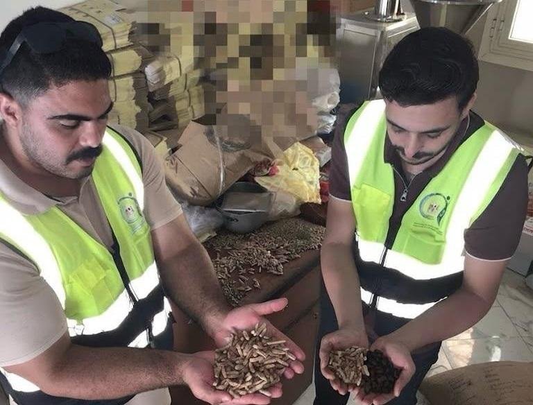 ضبط 600 كيلو بن مغشوش ومنتهي الصلاحية بالغربية