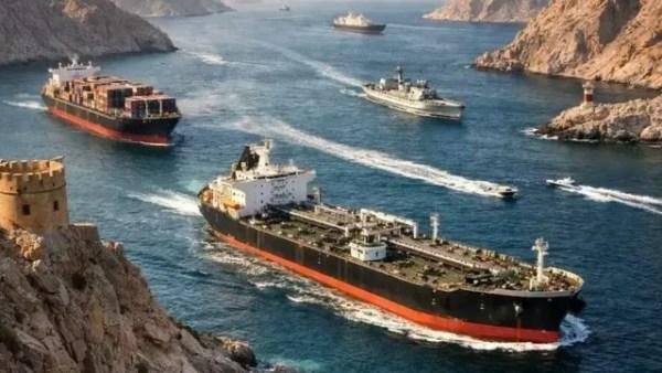 مسؤول كبير : 11 مليون برميل من النفط تمر عبر هرمز كل يوم