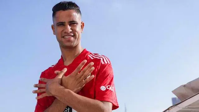 تفاصيل جلسة مدرب الأهلي مع رضا...