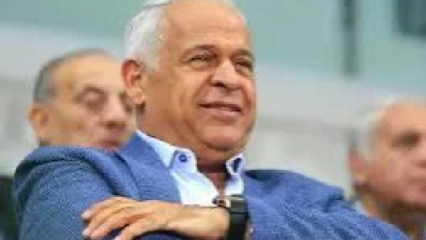 فرج عامر  يدافع عن محمد الشناوي: ضحّى بعرض سعودي خيالي من أجل الأهلي