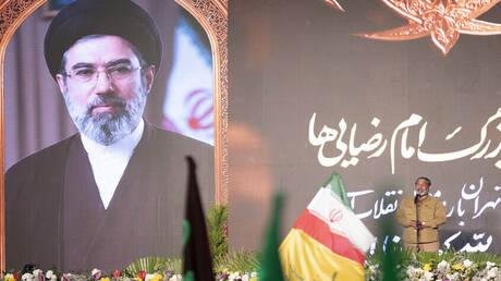 المرشد الإيراني مجتبى خامنئي يعلن "بشكل قاطع": ارتكاب أي عمل يضر بالتماسك الاجتماعي ممنوع