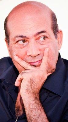 المرأة والشباك والسلفيون