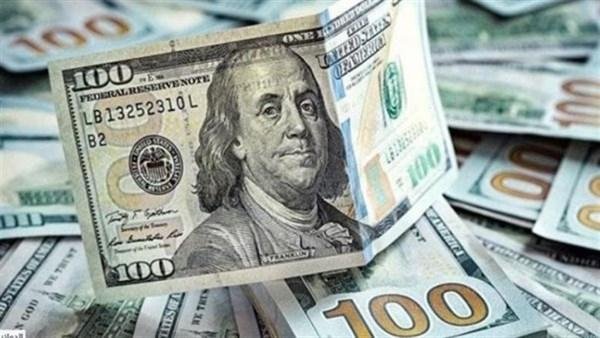 مفاجأة في سعر الدولار اليوم الأربعاء قبل عطلة البنوك