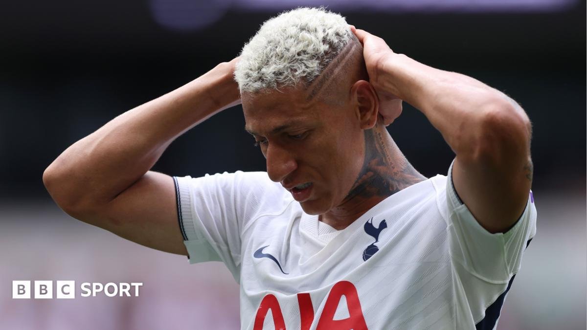 Spurs' Richarlison posts cryin...