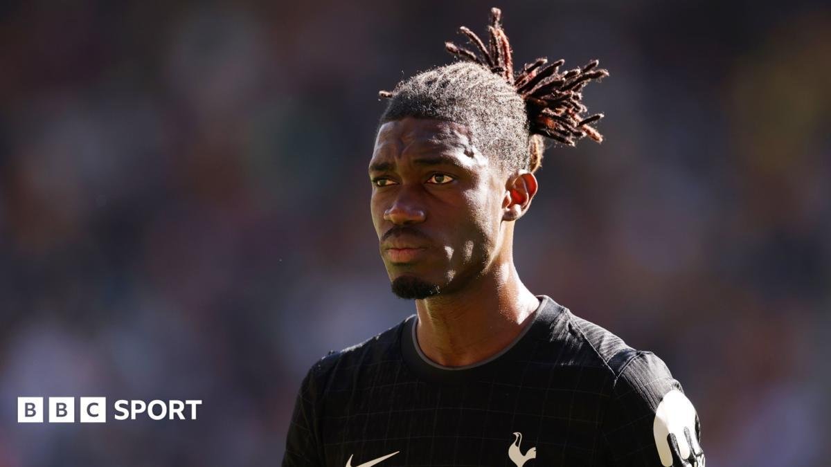 Ex-Tottenham midfielder Bissou...