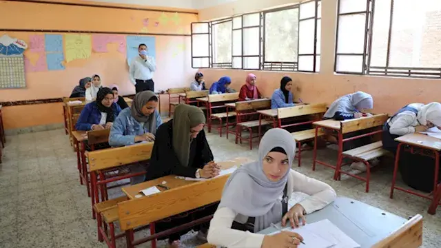 ما الأوراق المطلوبة للتقدم لامتحانات المدارس الفنية بنظام العمال؟