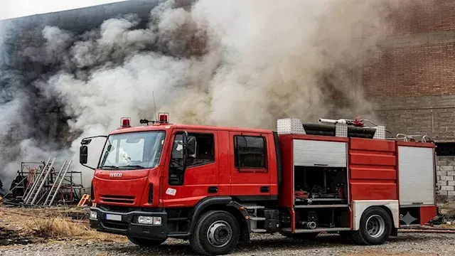 انفجار أسطوانة إطفاء يصيب 3 مه...