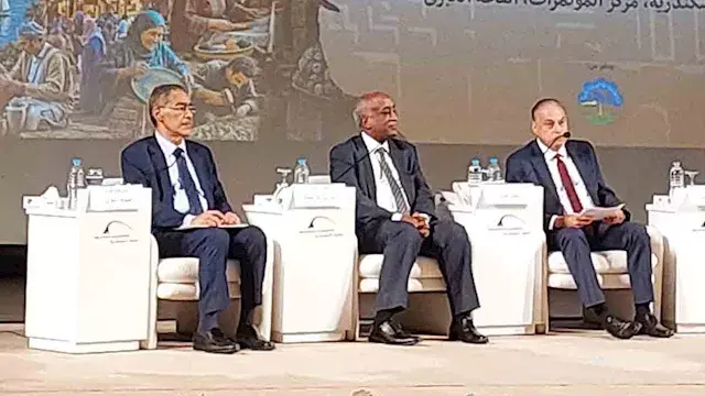 وزير الإعلام: السوشيال ميديا خطر يهدد الانتماء الوطني للأجيال الجديدة - صور