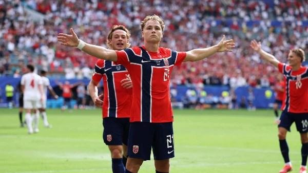 دوري الأمم الأوروبية.. منتخب النرويج يتقدم على الدنمارك 2-1 بالشوط الأول