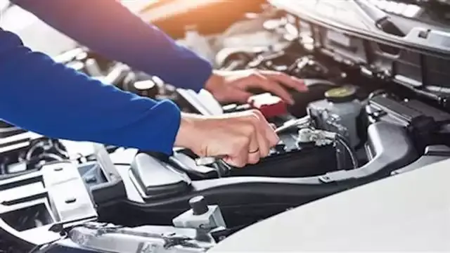 7 أخطاء تدمر محرك سيارتك تدريج...