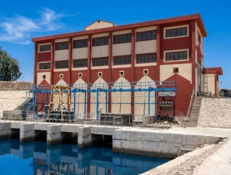 18 وحدة طوارئ.. وزير الري يتاب...