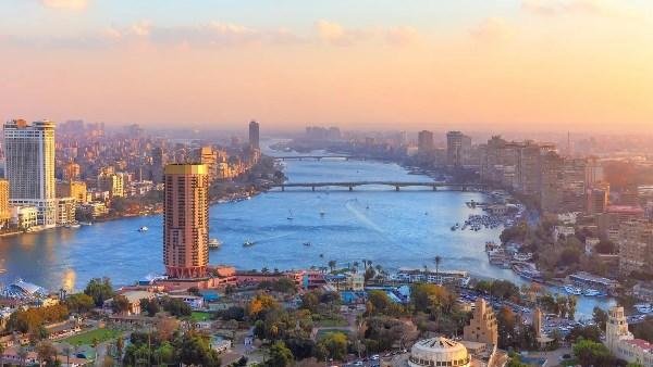 البنك الدولي: مصر تحافظ على جاذبيتها الاستثمارية بمستويات معتدلة خلال السنوات الثلاث المقبلة