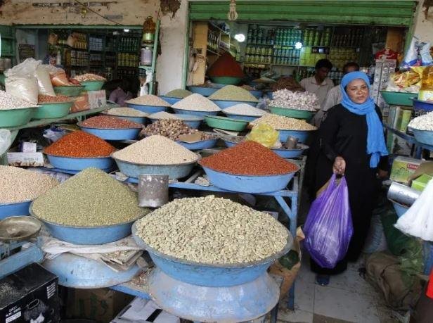 السودان يعفي الدقيق والعدس والأرز والفول وبعض المنتجات الغذائية من الرسوم الجمركية والضريبية