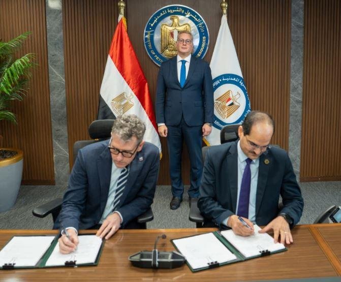 وزير البترول: توقيع اتفاقية جديدة للبحث عن الغاز الطبيعي والزيت الخام بالبحر المتوسط