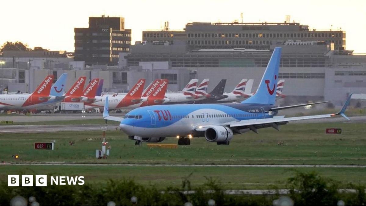 Gatwick Airport faced water ou...