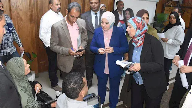 نائب محافظ الإسكندرية توفر 6 فرص عمل خلال لقائها الجماهيري بالعجمي -صور