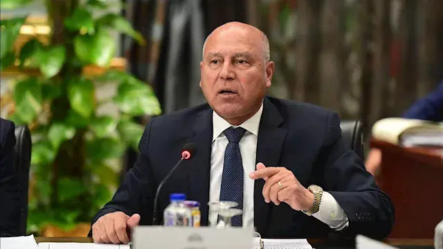كامل الوزير: خسائر مصر السنوية بسبب زحام المرور بلغت 8 مليارات دولار