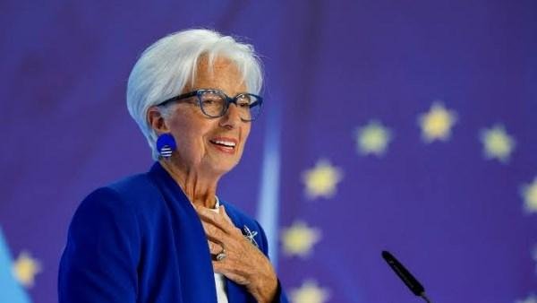 رئيسة المركزي الأوروبي كريستين لاجارد تقرر مغادرة منصبها في فبراير المقبل