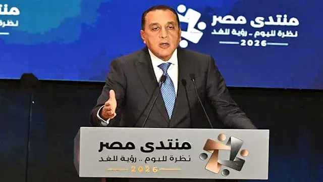 رئيس الوزراء متأثرا خلال حديثه عن السيسي: لو معملش حاجة غير أنه جبر بالناس دول.. يكفيه عند ربنا