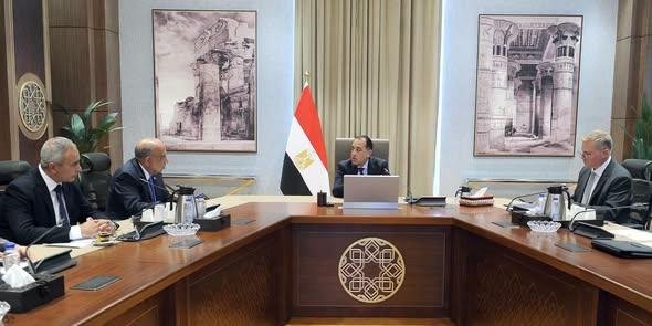 رئيس الوزراء يستعرض محاور جلسة مسيرة الطاقة المصرية: إنجازات وطنية وآفاق المستقبل