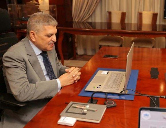 رئيس هيئة قناة السويس يبحث مع مجموعة ميرسك تسريع وتيرة عودة الخدمات الملاحية