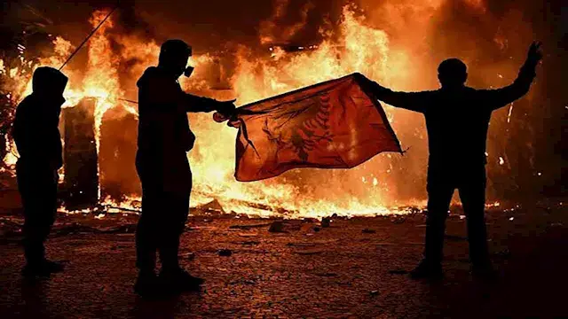 بوادر "ربيع أوروبي".. الغلاء والتعليم يُشعلان الشوارع ويُهددان الحكومات (صور)