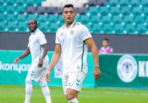 مصطفى محمد على مقاعد بدلاء كونيا سبور أمام أميد سبورتيف في الدوري التركي