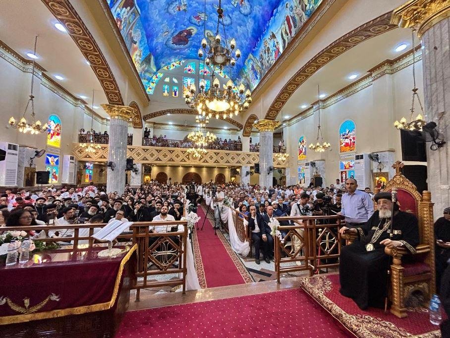 البابا تواضروس الثاني يصل كنيسة الأنبا بولا والأنبا أنطونيوس بعزبة جعفر