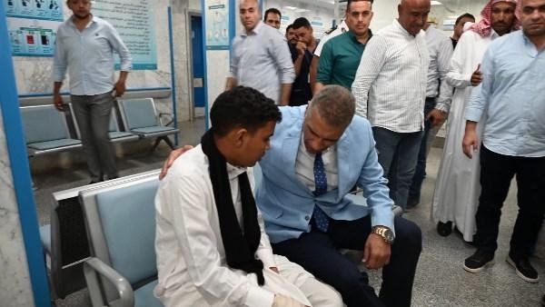 المواطن أولا.. محافظ جنوب سيناء يتابع مستوى الخدمات الطبية في مستشفى طابا