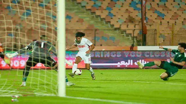 تفوق أبيض ولاعب أهلاوي الهداف....