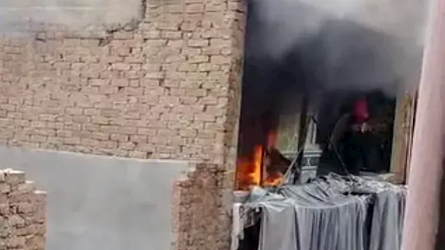 السيطرة على حريق داخل شقة سكني...