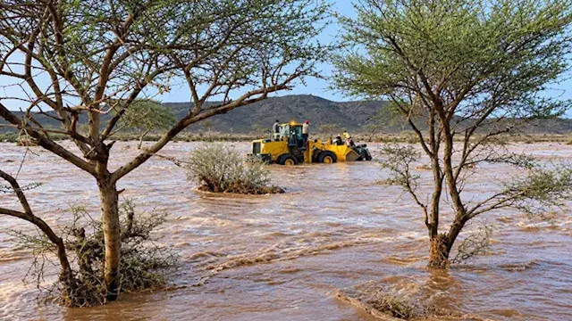 سيول "عارمة" تجتاح جنوب ليبيا وتُحاصر عائلات وتقطع الطرق (صور وفيديو)