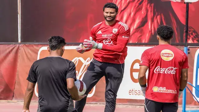 الأهلي يعلن إصابة محمد الشناوي...