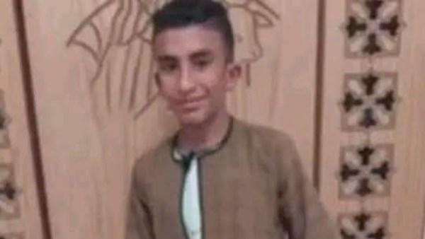 جلبابه التف بعمود كردان تروسيكل.. مصرع شاب في حادث مأساوي بالأقصر