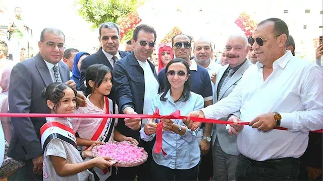 محافظ البحيرة تفتتح أول معارض...