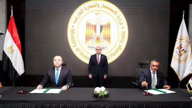مصر تقترب من تصنيع بطاريات الس...