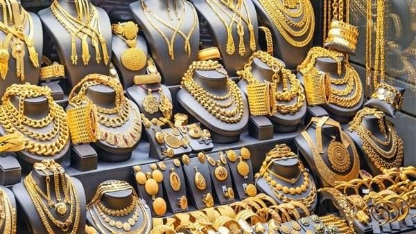 سعر الذهب في مصر مستهل التعاملات الصباحية يوم الجمعة 2-10-2026