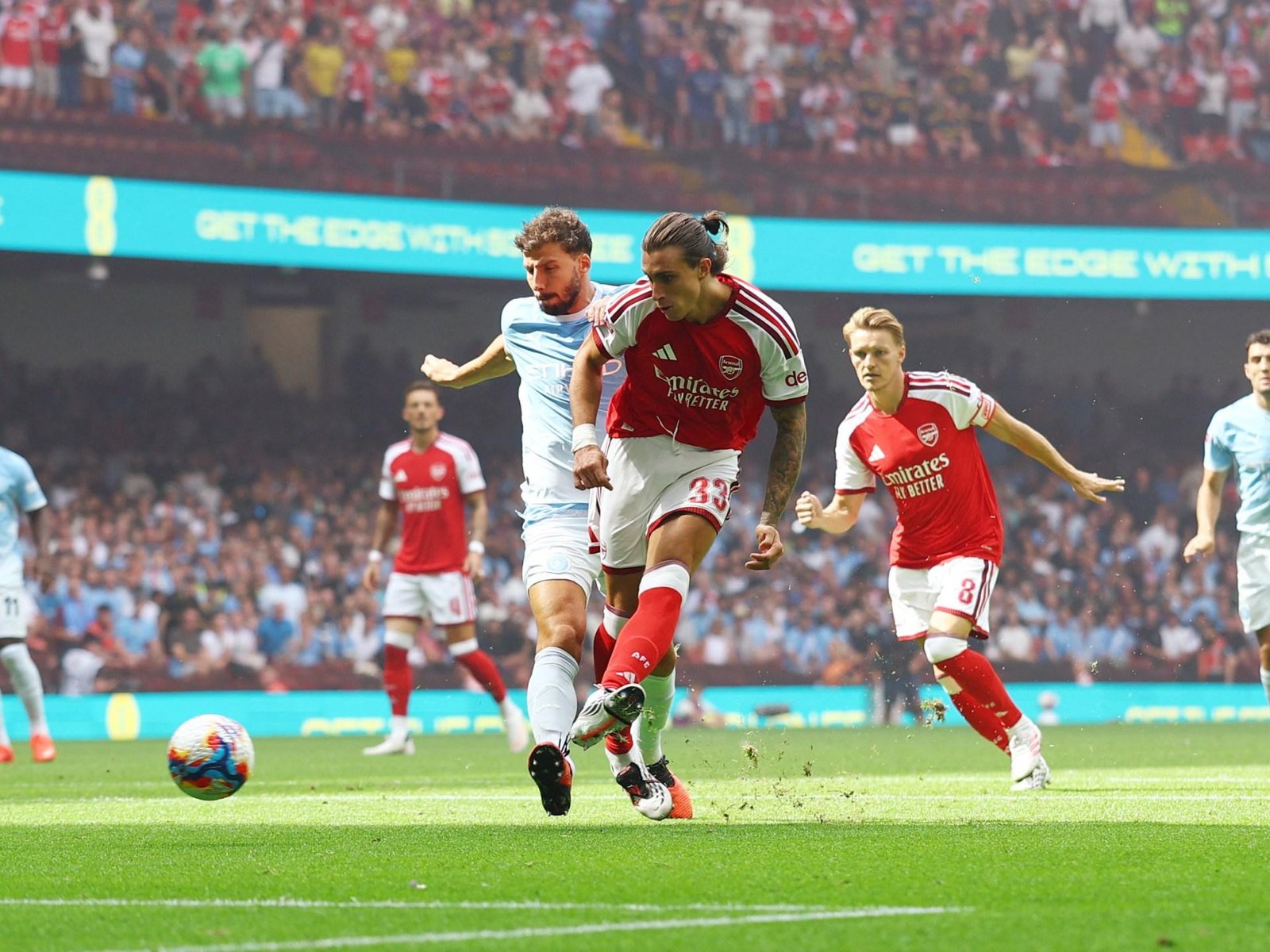 LIVE: Arsenal vs Manchester Ci...