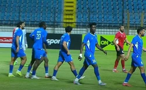 بادجي يقود هجوم سموحة أمام منتخب السويس بتروجت في الدوري