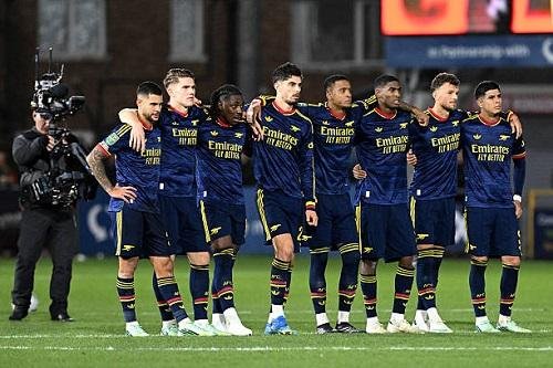 لاعب آرسنال:  لا ينبغي لنا أن نشفق على أنفسنا بعد الخسارة أمام فليتوود